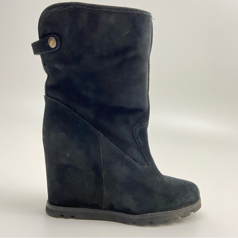 UGG Australia Kyra Genuine Shearling Wedge Heel Ankle Boots Black Suede Size 8.5